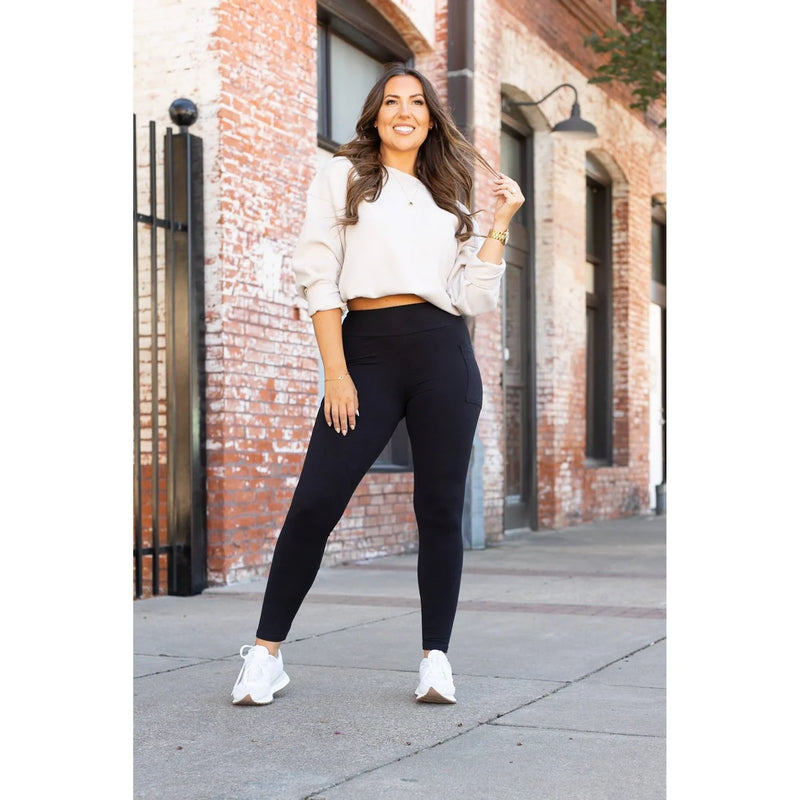 Black leggings with pockets