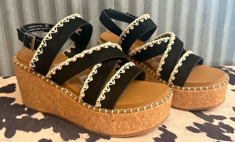 LET'S GO OUT BLACK WEDGE SANDALS