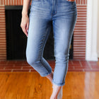 Judy Blue Medium Wash Mid Rise Skinny Capri