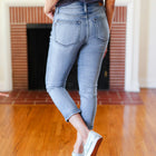 Judy Blue Medium Wash Mid Rise Skinny Capri
