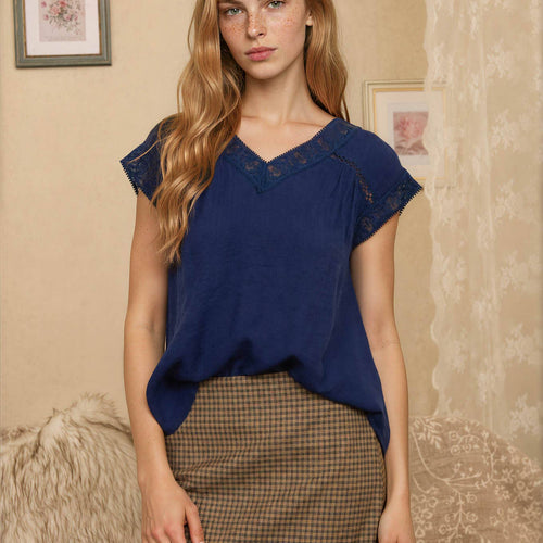 V NECK LACE TRIM CAP SLEEVE TOP