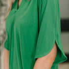 Lizzy Breeze Top in Kelly Green