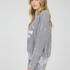 MOM CLUB GRAPHIC WASHED LONG SLEEVE RIB KNIT TOP