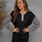 Round Neck Buttoned Knit Top